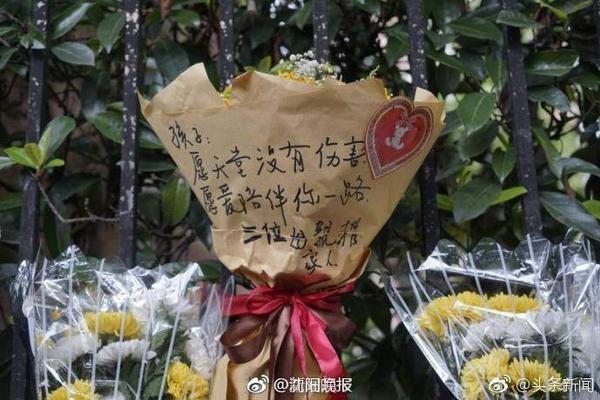 媒体人：广东换来麦考尔的优先续约权 筹码之一是今年首轮选秀权